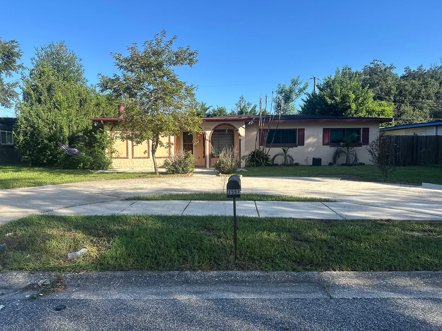 3 bed, 1220 sqft, $2,465 — Photo 3