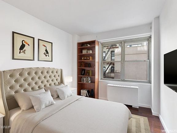 3rd image of 420 E 72nd St APT 2D