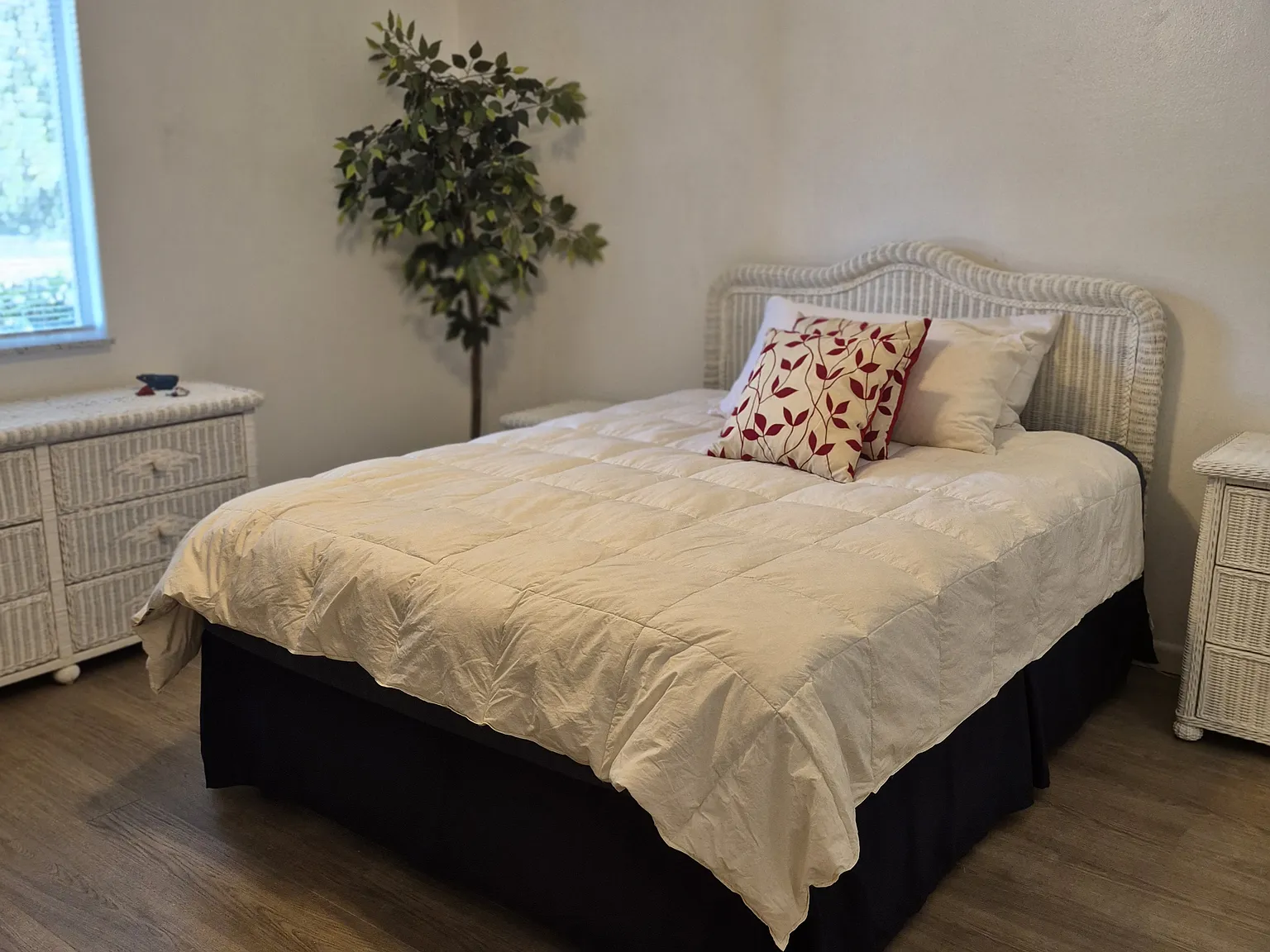 1 bed, 700 sqft, $1,350 — Photo 4