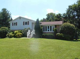 236 Nollyn Dr, Dallastown, PA 17313