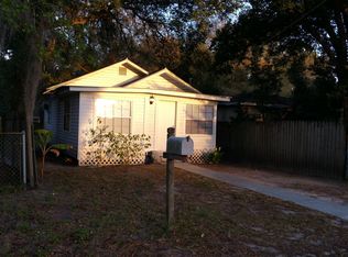 1708 N Barnes St, Plant City, FL 33563