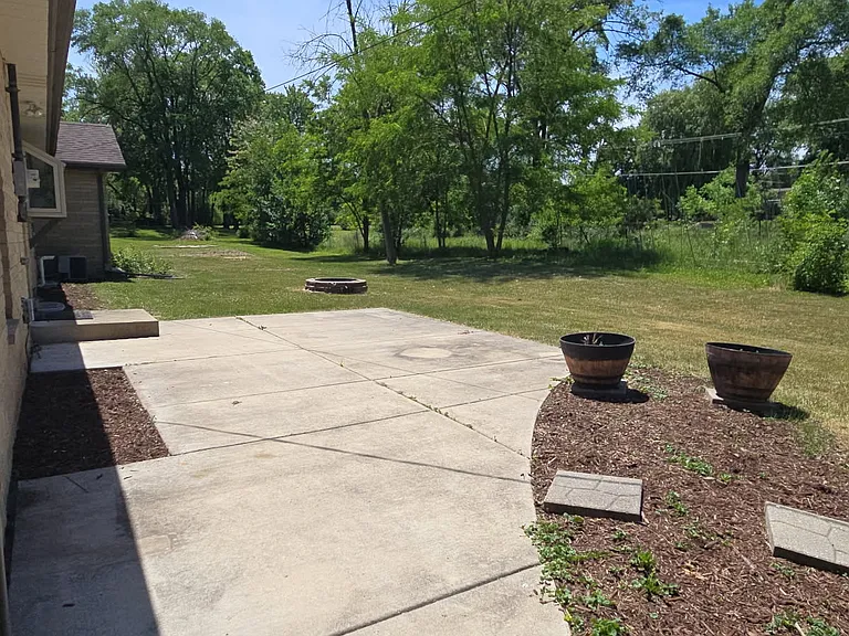 2315 S Lombardy Ln — Photo 5