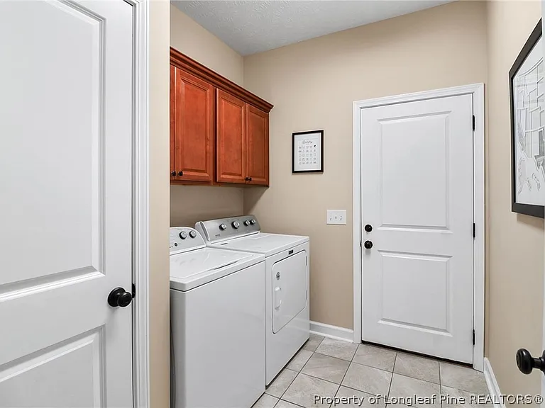 15 Wampanoag Ln — Photo 32