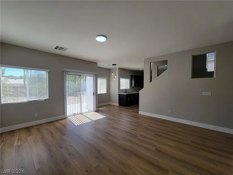 1476 Morning Crescent St — Photo 10