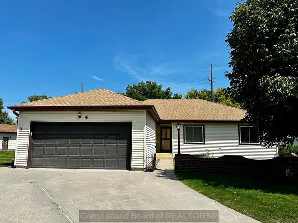 4 Via Trivoli, Grand Island, NE 68803
