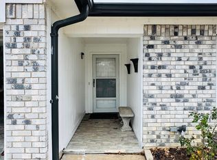 609 Plainview Dr, Mansfield, TX 76063