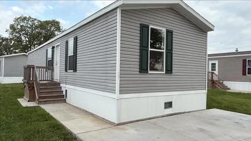205 Carriage Lane Est Photo 1