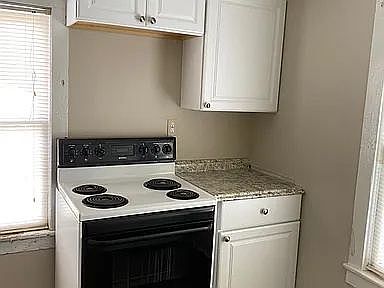2nd image of 31 Myrtle St #1