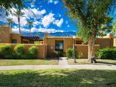 4890 N Winners Cir #E, Palm Springs, CA, 92264
