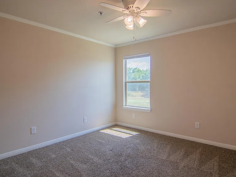 Creekside Apartments — Photo 52