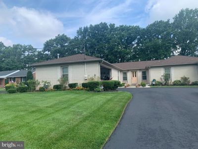 704 Manor Rd, Cinnaminson, NJ, 08077