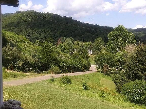 3rd image of 80 Morrison Dr