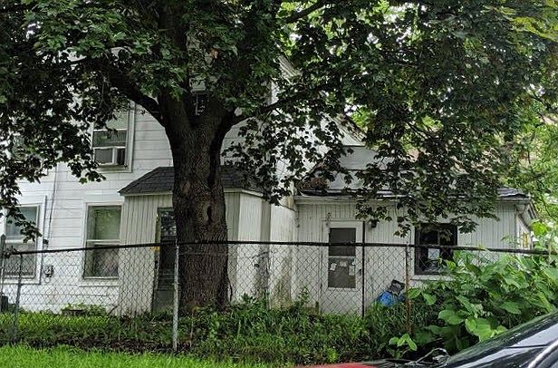 2nd image of 928 48th St