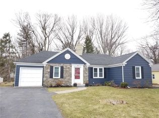 185 Holmes Rd, Rochester, NY 14626