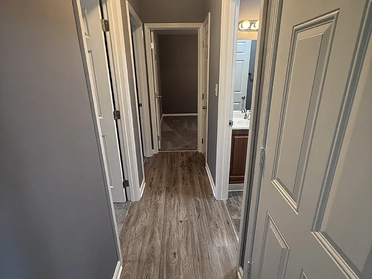 1318 Courtney Dr — Photo 16