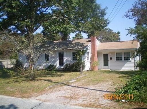 2nd image of 34 Boxberry Ln