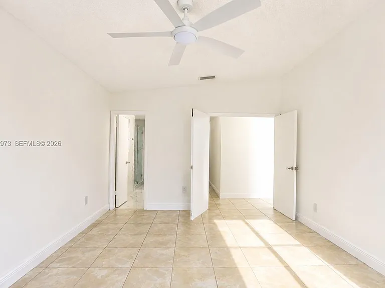 15428 SW 50th Ter #15428 — Photo 16