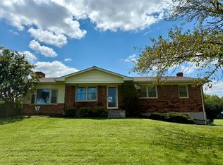 17 3rd St, New Castle, VA 24127