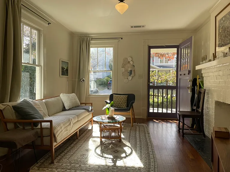 121 Emerson Ave — Photo 4