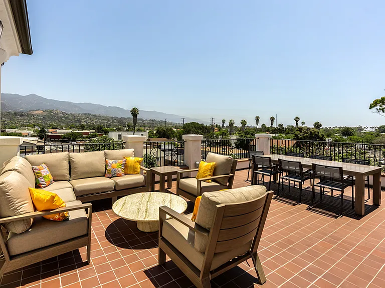 El Jardin — Photo 12