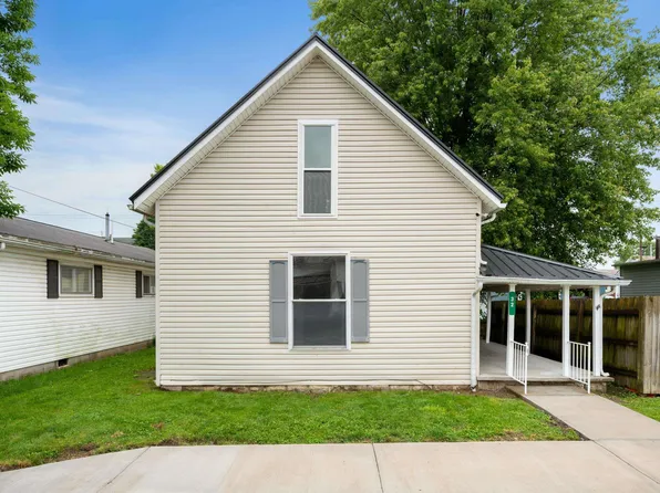 32 W Main St, Redkey, IN 47373