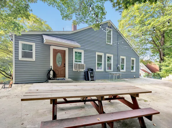 18 Vose Street, Ansonia, CT 06401