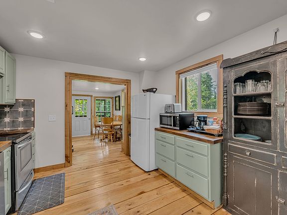 14th image of 550 Tooley Trail Ln