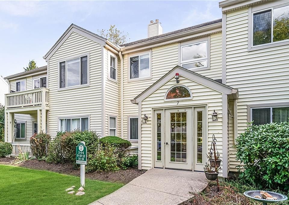 1st image of 14 Bayberry Dr #14