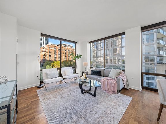 4th image of 233 E 13th St APT 601
