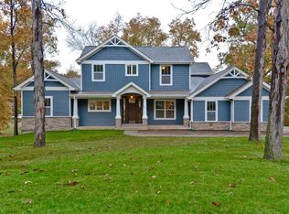 519 Connie Ln, Ballwin, MO 63021