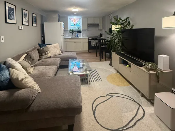 25 Duval St APT 2B, Brighton, MA 02135