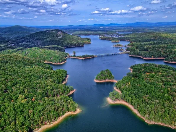 57 Waterside Dr, Cartersville, GA 30121