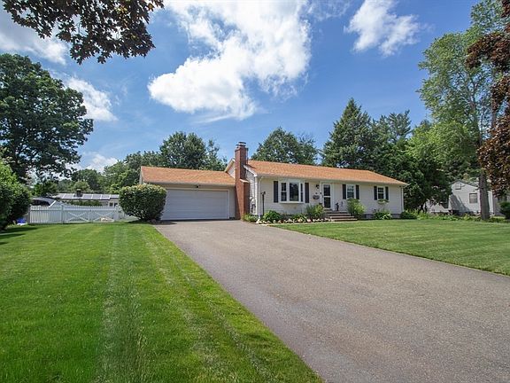2nd image of 88 Meadowlark Dr