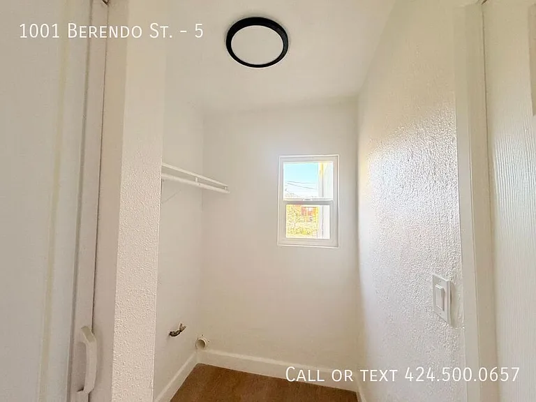 1001 N Berendo St #5 — Photo 14
