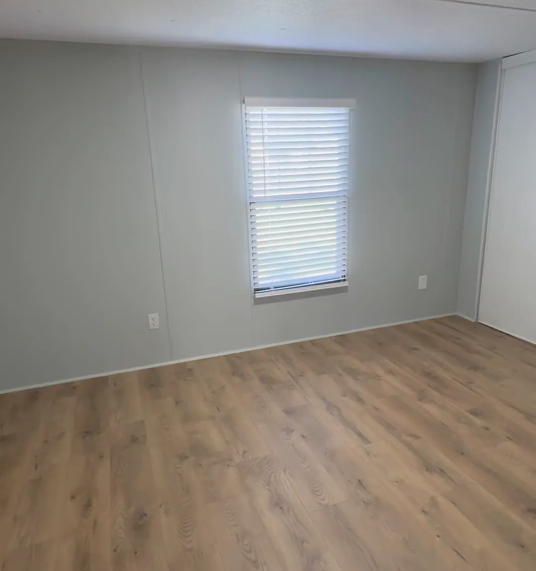 3 bed, 1100 sqft, $1,250 — Photo 3