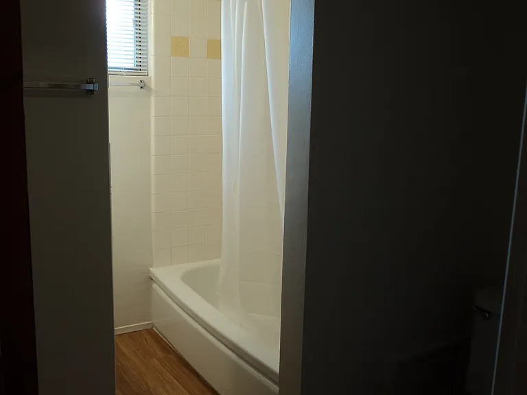 7424 Magnolia Ave #H — Photo 8