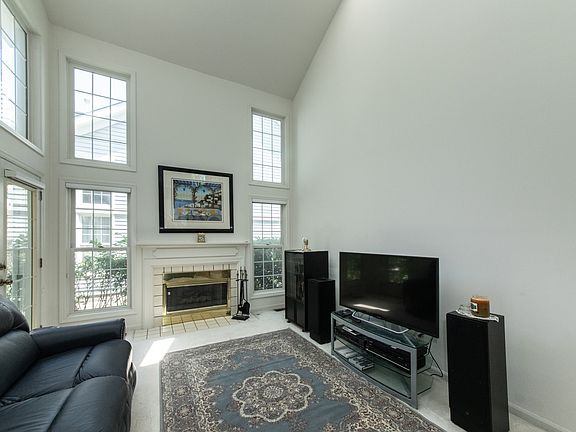 3rd image of 9081 Jacqueline Dr