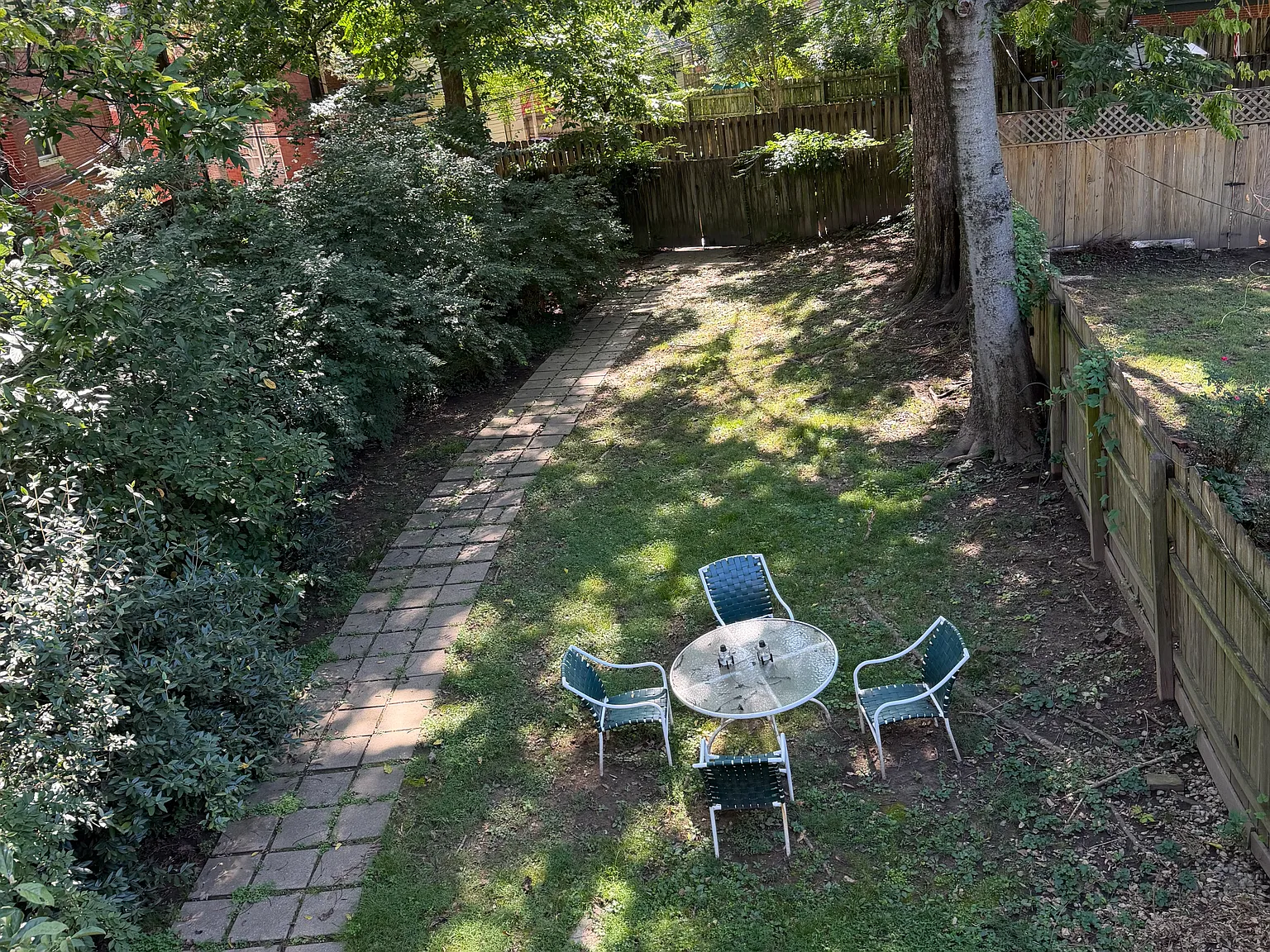 2 bed, 990 sqft, $1,200 — Photo 4