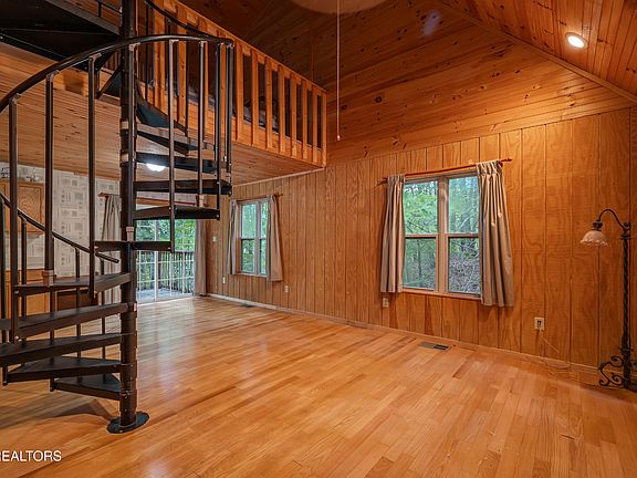 2nd image of 3602 Locust Ridge Rd
