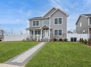 1160 Logan Rd, Wantagh, NY 11793