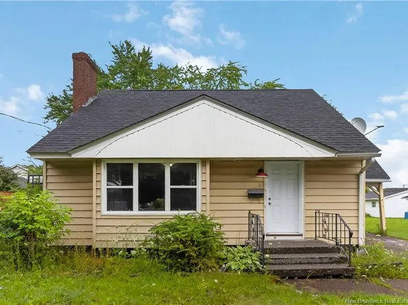 11 Derby St, Moncton, NB E1C 6Y4