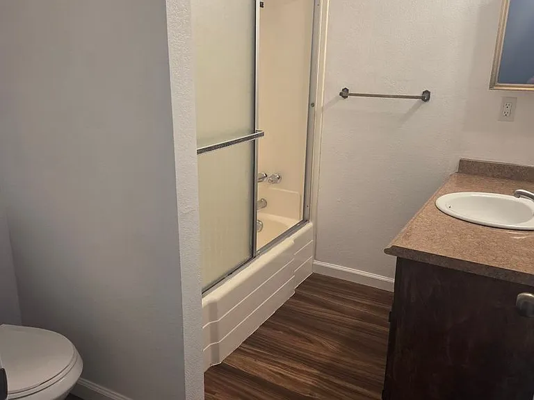 1101B Brandon Ct — Photo 16