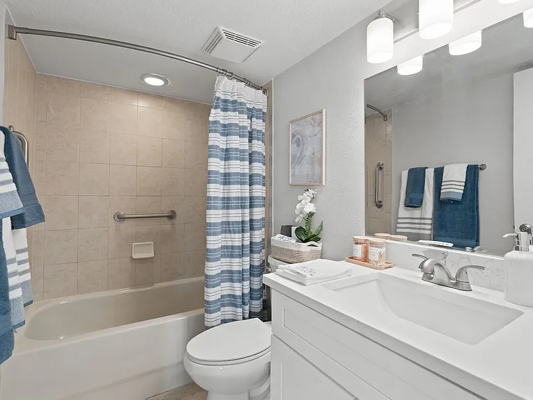 Waters Pointe — Photo 23