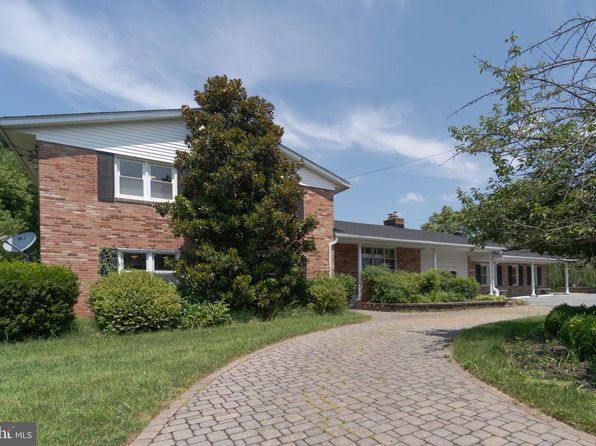 610 Valley Brook Dr