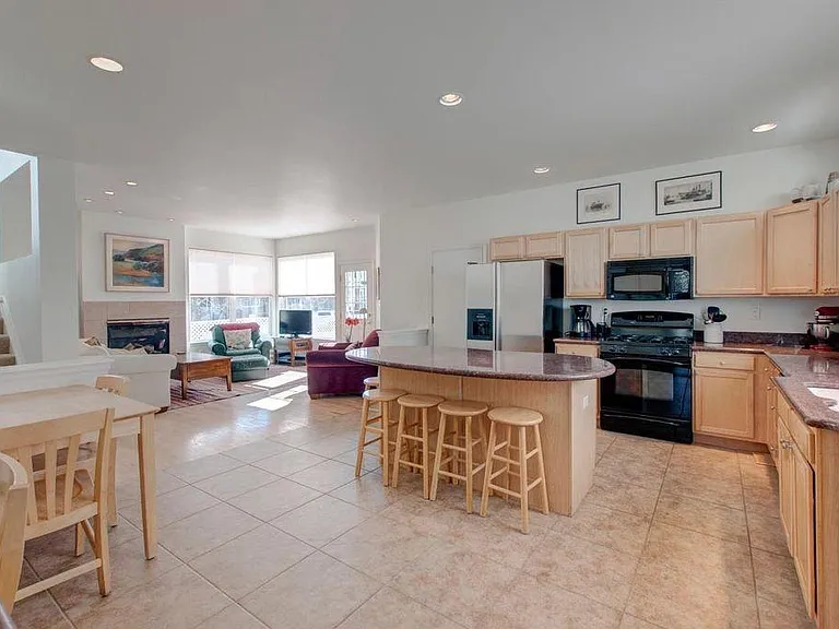 7880 E Ellsworth Ave — Photo 8