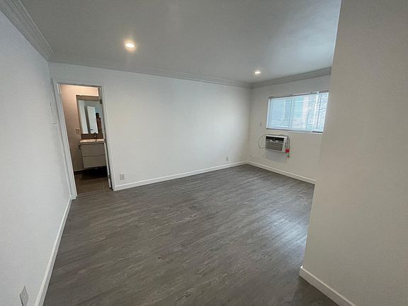 5th image of 2343 Fox Hills Dr APT 202