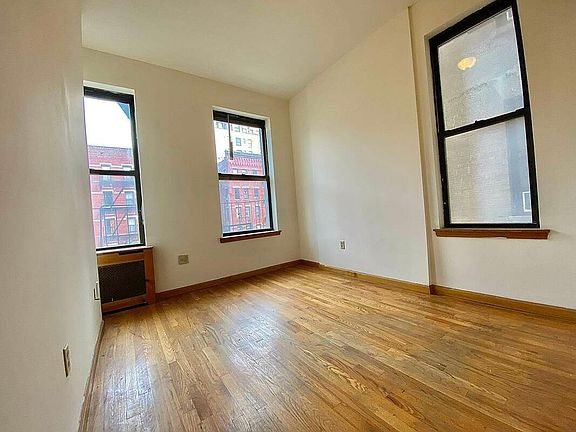 5th image of 910 Columbus Ave #2CC
