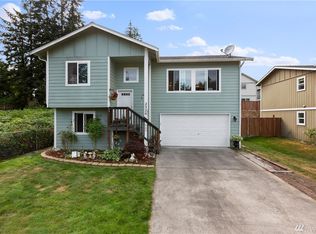 2320 SE Abernathy Ct, Pt Orchard, WA 98366