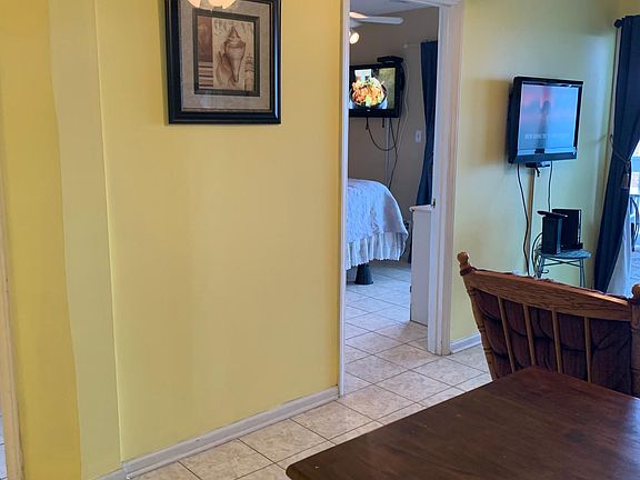 4th image of 1510 S Ocean Blvd Unit 301