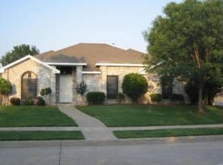 2101 Garner Ct, Rowlett, TX 75088